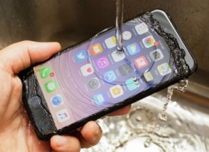 Como reparar iPhone mojado